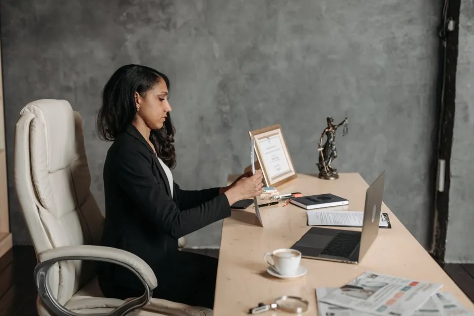 Benefits of Hiring a Criminal Defense Lawyer